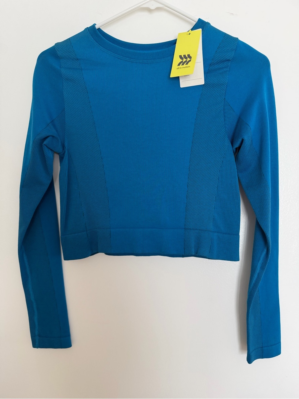 all in motion Blue Cropped Long-Sleeve Women's Top